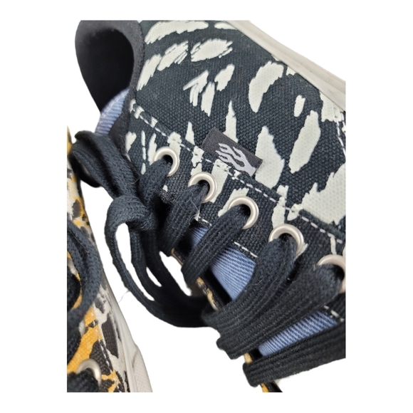 STRAYE‎ Cheetah Print Flame Lace Up Sneakers - Picture 4 of 10